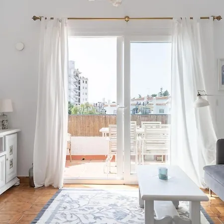 Pio - Townhouse 15 Minutes From The * 네르하