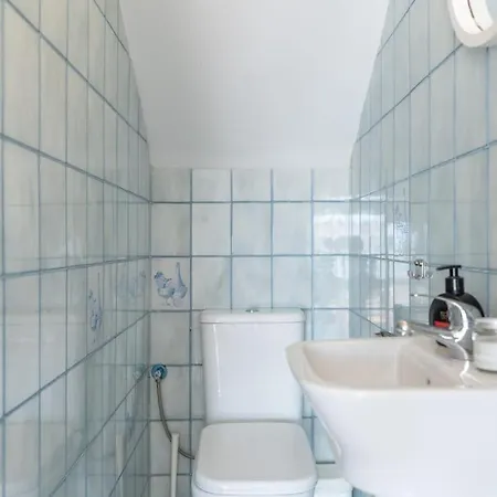 Pio - Townhouse 15 Minutes From The בית נופש