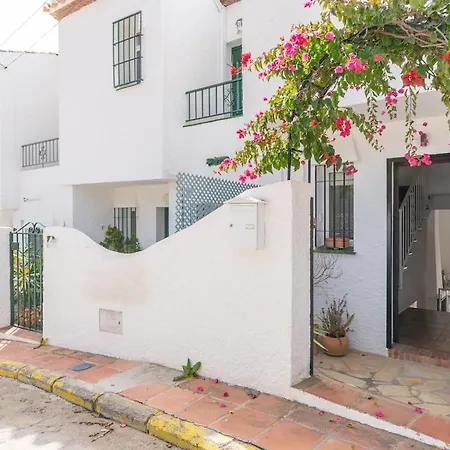 Vakantiehuis Pio - Townhouse 15 Minutes From The Nerja