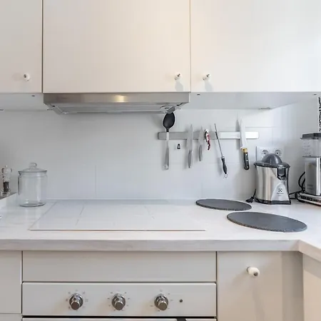 Pio - Townhouse 15 Minutes From The