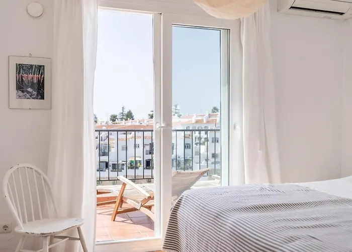 Vakantiehuis Pio - Townhouse 15 Minutes From The *